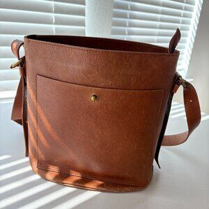 Madewell Leather Crossbody Bucket Bag Brown Cognac Adjustable Strap